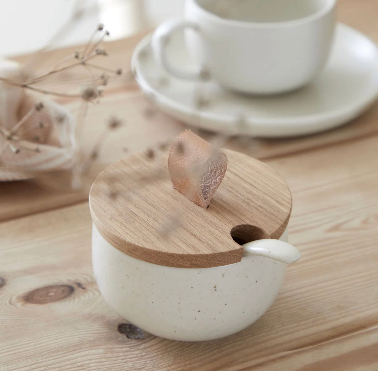 Sugar Bowl with Spoon and Wood Lid Pacifica, Casafina by COSTA NOVA