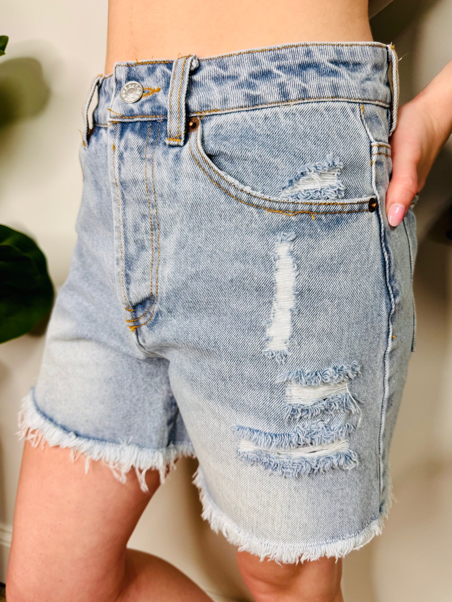 Loose Cut Distressed Denim Shorts