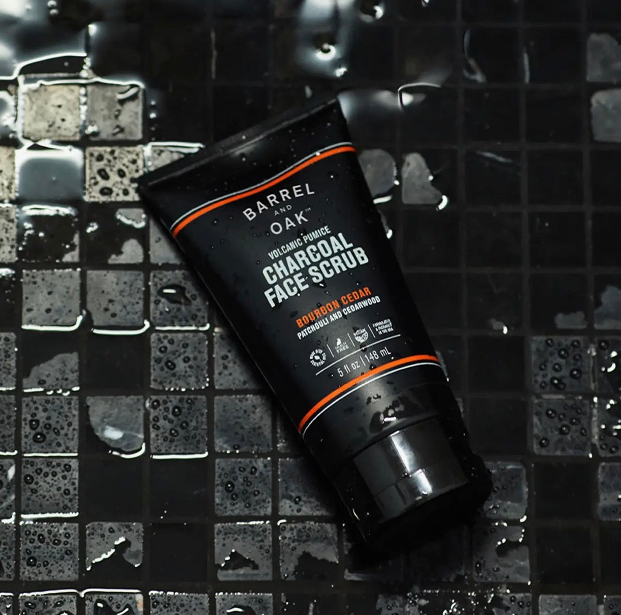 Barrel & Oak Volcanic Pumice & Charcoal Face Scrub - Bourbon Cedar