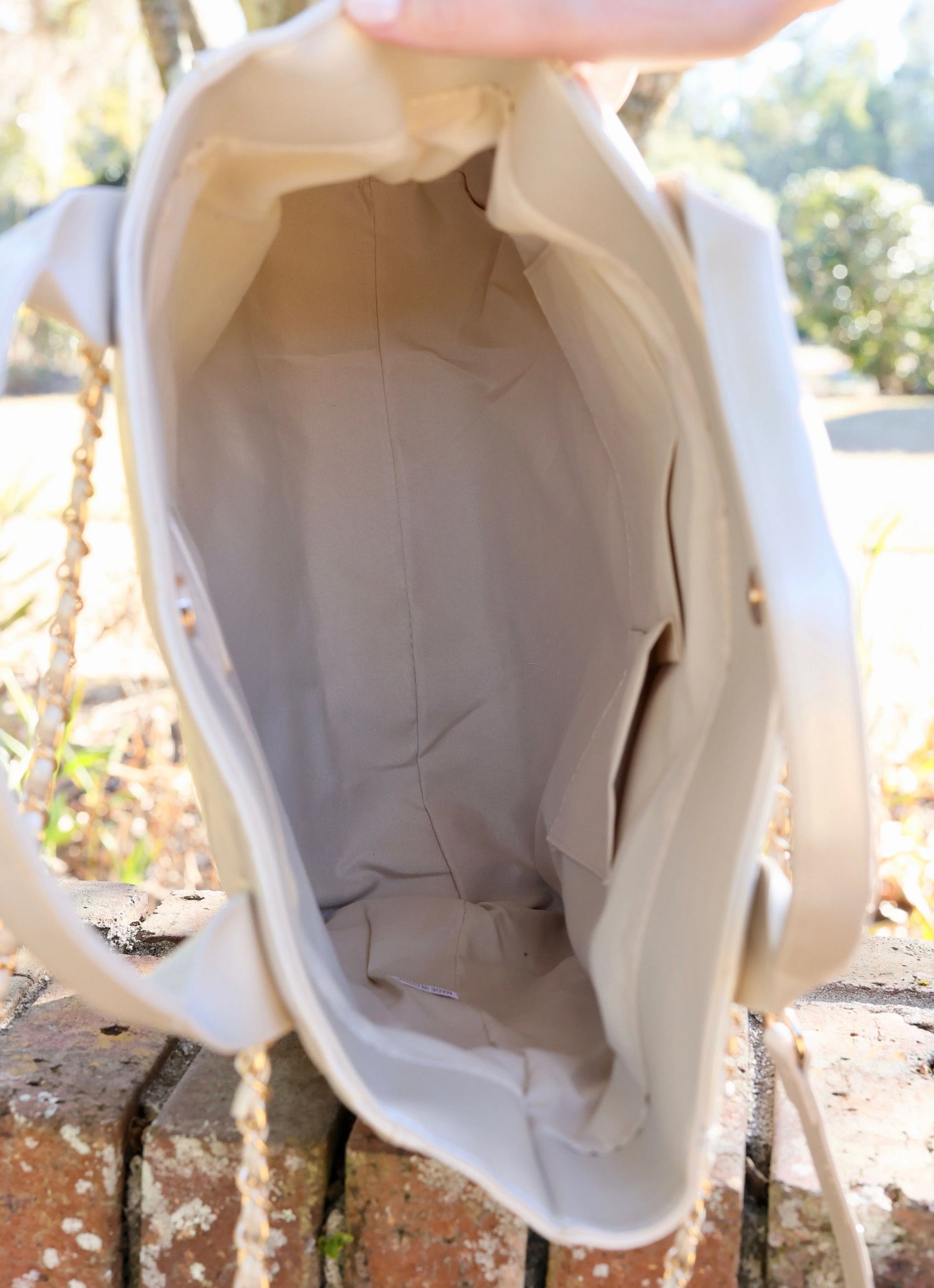 Kinzley Tote - Pearl Quilted LD