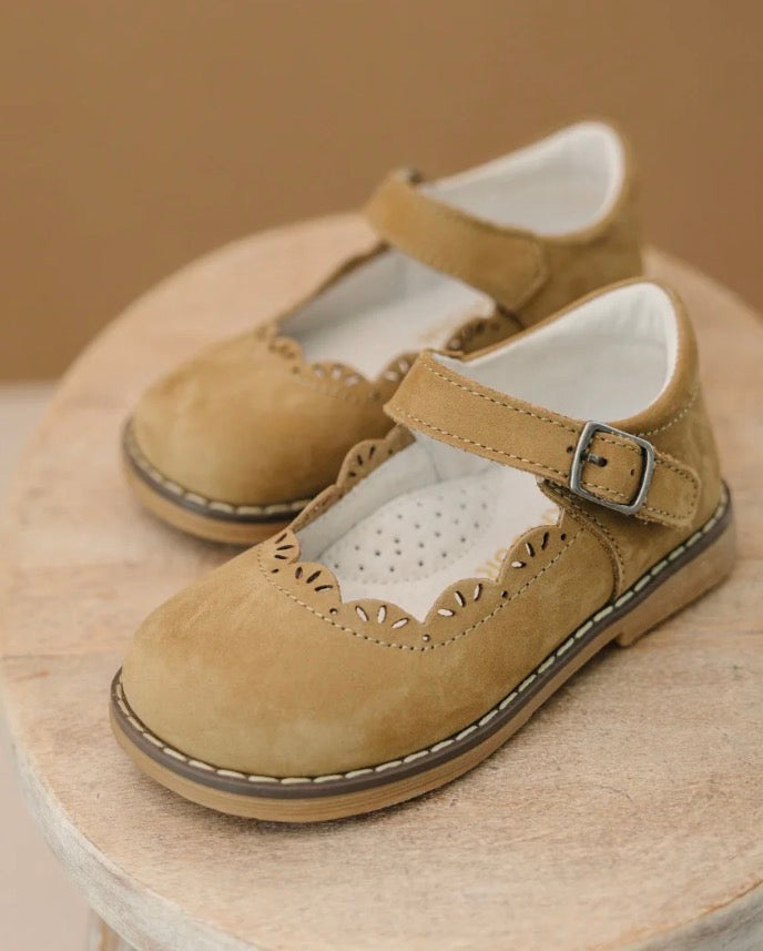 Willow Scalloped Mary Jane